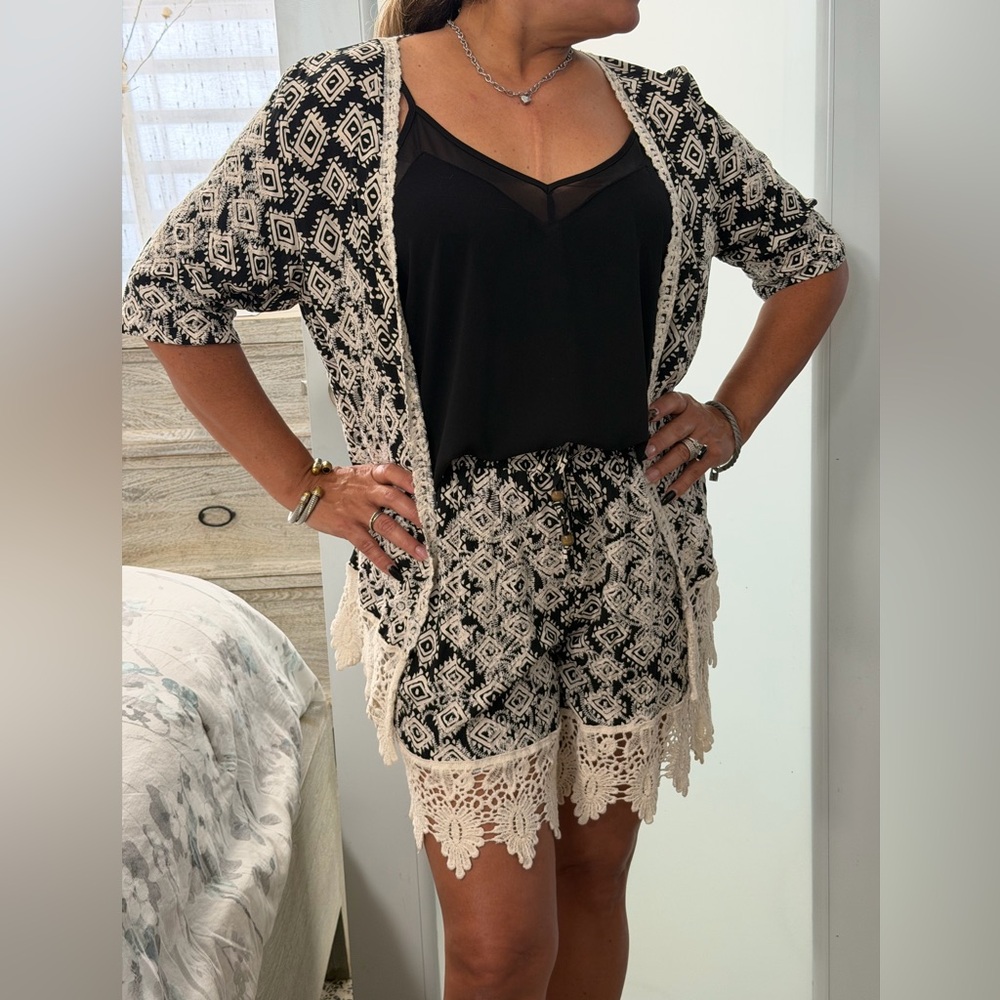 Elegant Black and Cream Crochet Set
